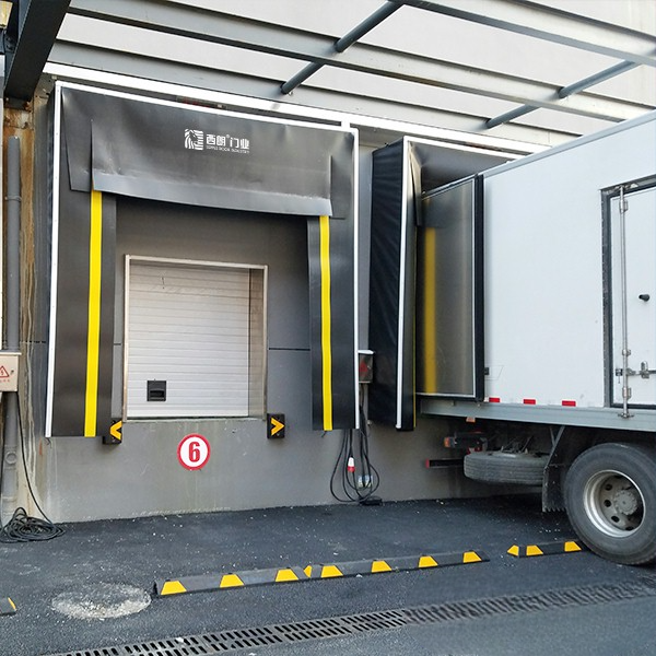 mechanical dock shelter